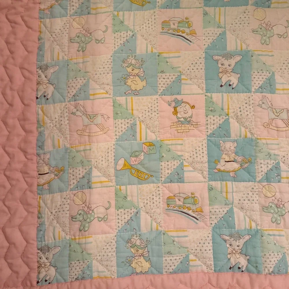1.a.0.0.7.9 Vintage Baby Crib Quilt Nursery Novelty Print Prairie Point Edge